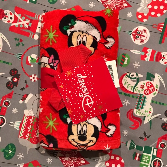 Two Santa Mickey Mouse red Christmas hand Towels - Picture 2 of 7